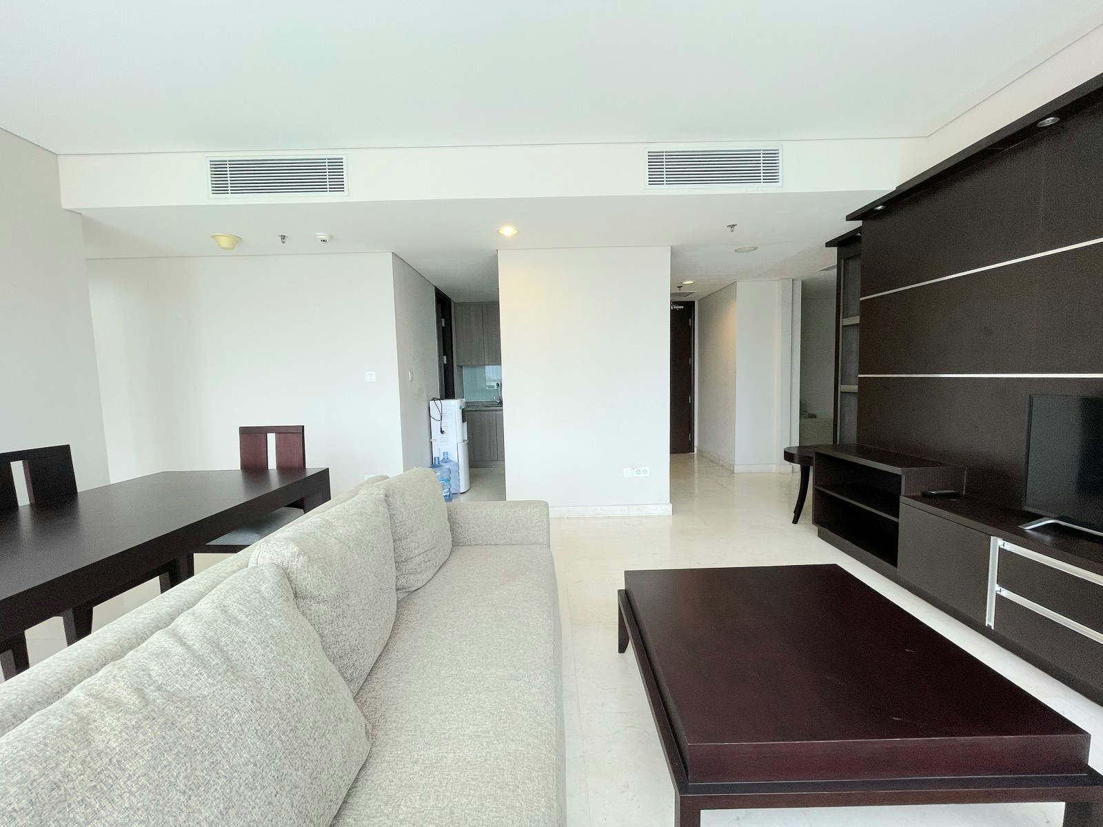 Ciputra Word 2 Jakarta 2Bedroom + Study Room Full furnish